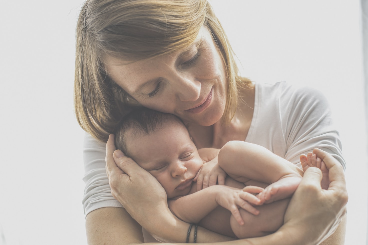 17 Newborn Photography Tips and Tricks