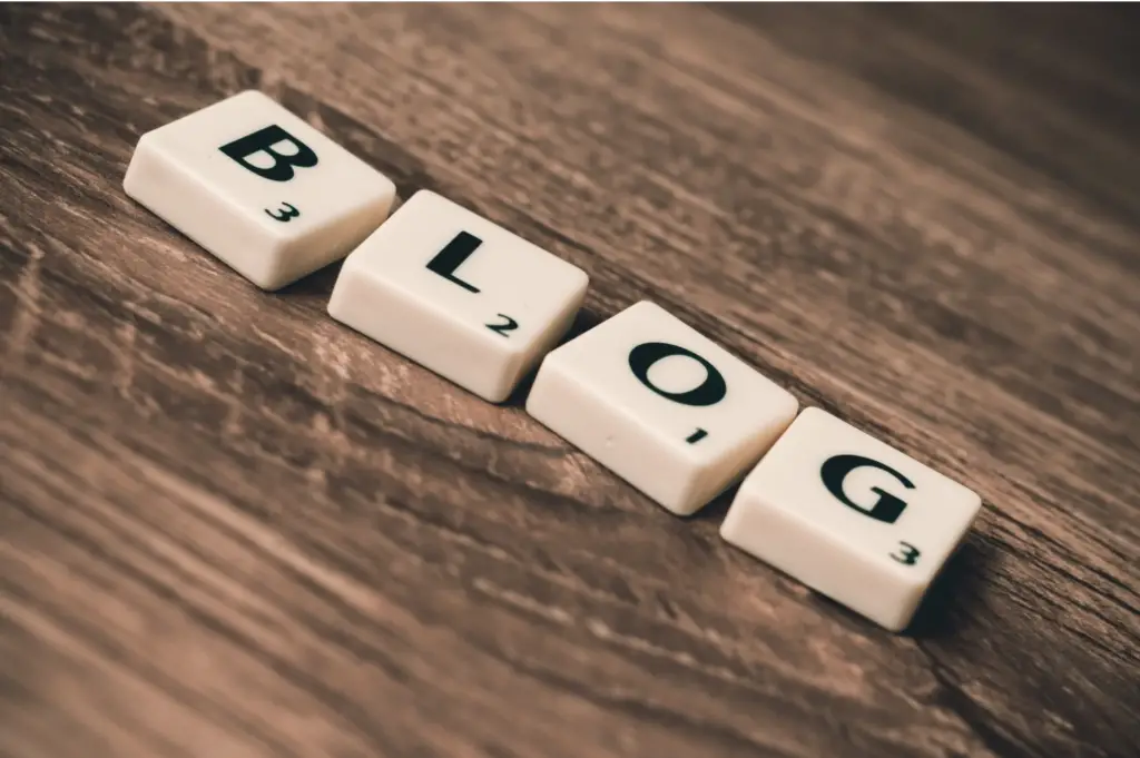 Discover ways to increase blog traffic quickly with SEO and quality content.